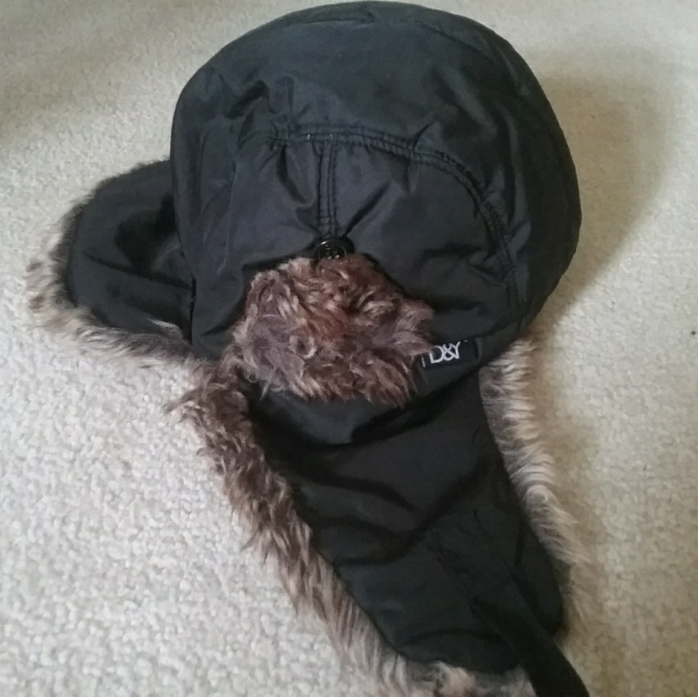 Hat - Picture 2 of 3